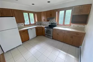 25 Orchard Dr, Wappingers Falls, NY 12590 - Photo 6