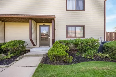 100 Daly Boulevard #801, Oceanside, NY 11572 - Photo 4