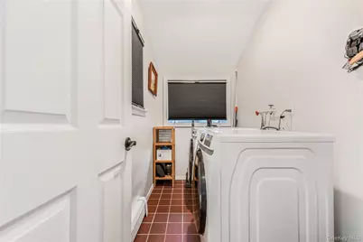 1 Clark Street, Smithtown, NY 11787 - Photo 28