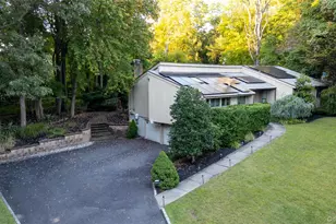 1 Clark St, Smithtown, NY 11787 - Photo 40