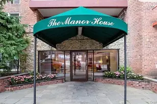 241-20 Northern Blvd, Douglaston, NY 11362 - Photo 6