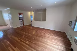 15-27 212th St, Bayside, NY 11360 - Photo 12