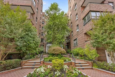69-40 Yellowstone Boulevard #62O, Forest Hills, NY 11375 - Photo 2