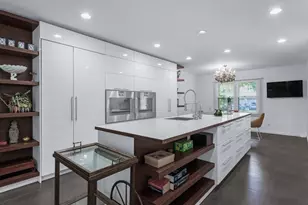 15 Fairway Cir S, Manhasset, NY 11030 - Photo 12