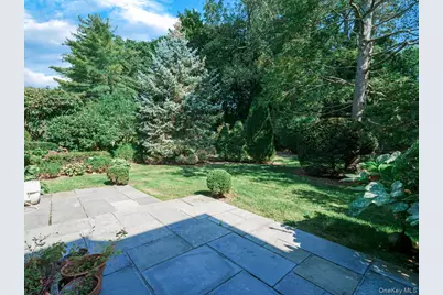 15 Fairway Circle S #15, Manhasset, NY 11030 - Photo 30