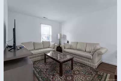 15 Fairway Circle S #15, Manhasset, NY 11030 - Photo 24