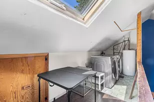 146 E Carmans Rd, East Farmingdale, NY 11735 - Photo 20