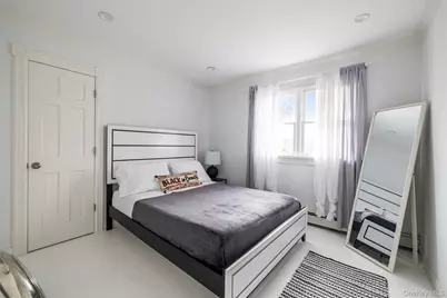 8 Westerly Court, Hampton Bays, NY 11946 - Photo 16