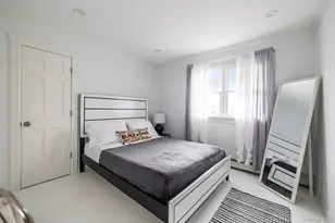 8 Westerly Ct, Hampton Bays, NY 11946 - Photo 16