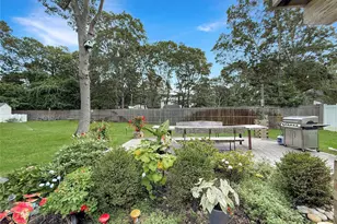 8 Westerly Ct, Hampton Bays, NY 11946 - Photo 6