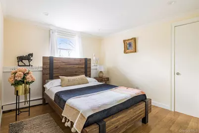 8 Westerly Court, Hampton Bays, NY 11946 - Photo 20