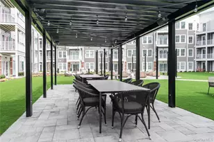 75 E Hoffman Ave, Lindenhurst, NY 11757 - Photo 4