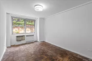 310 E 70th St, New York, NY 10021 - Photo 12