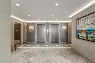 310 E 70th St, New York, NY 10021 - Photo 24