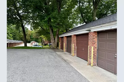 560 Tuckahoe Road #1B, Yonkers, NY 10710 - Photo 12