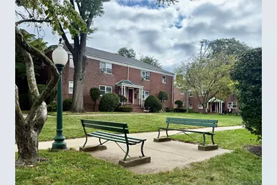 560 Tuckahoe Road #1B, Yonkers, NY 10710 - Photo 2