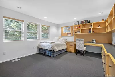 48 Morgan Drive, Old Westbury, NY 11568 - Photo 32