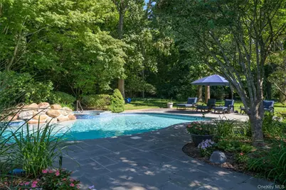 48 Morgan Drive, Old Westbury, NY 11568 - Photo 34