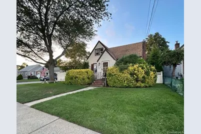 1134 Rosegold Street, Franklin Square, NY 11010 - Photo 2