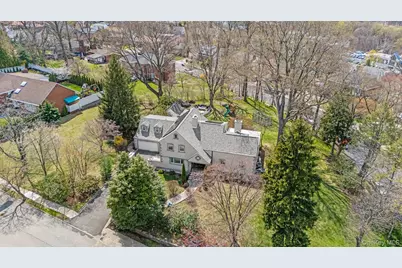 191 Dunwoodie Street, Yonkers, NY 10704 - Photo 36