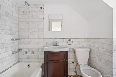 191 Dunwoodie Street, Yonkers, NY 10704 - Photo 28