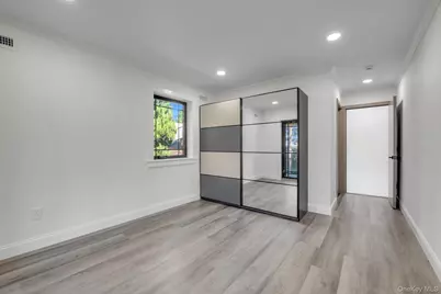 16515 Cross Island Parkway, Whitestone, NY 11357 - Photo 14