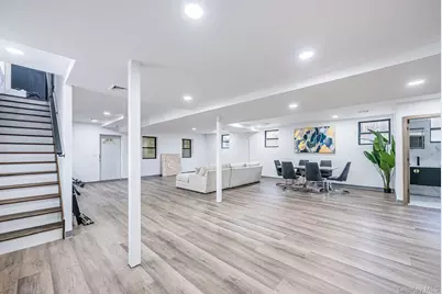 16515 Cross Island Parkway, Whitestone, NY 11357 - Photo 36