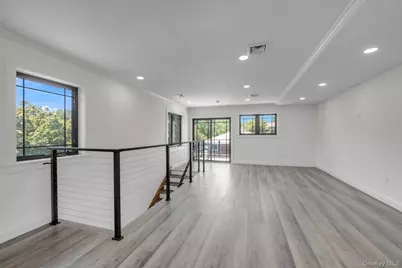 16515 Cross Island Parkway, Whitestone, NY 11357 - Photo 28