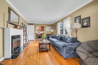 91 7th Street, Hicksville, NY 11801 - Photo 6