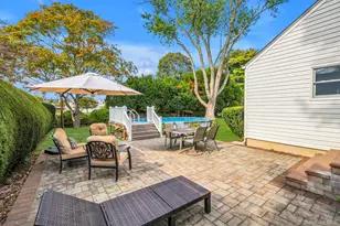 91 7th St, Hicksville, NY 11801 - Photo 16