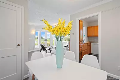 55 W End Avenue, East Quogue, NY 11942 - Photo 12