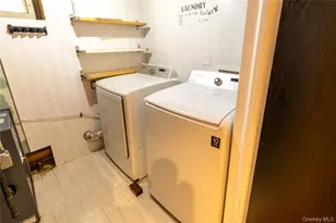 1035 Wool Ave, Franklin Square, NY 11010 - Photo 16