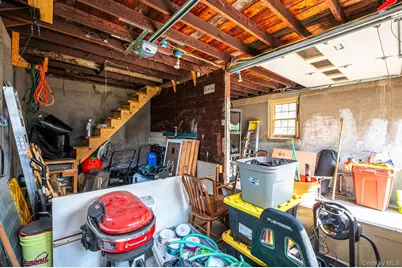 236 Jackson Avenue, Mineola, NY 11501 - Photo 34