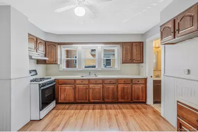 236 Jackson Avenue, Mineola, NY 11501 - Photo 10