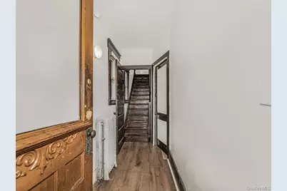 557 S 5th Avenue, Mount Vernon, NY 10550 - Photo 6