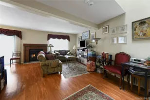 180 Treetop Cir, Nanuet, NY 10954 - Photo 6