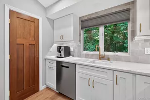 140 Ocean Ave, Northport, NY 11768 - Photo 6