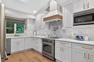 140 Ocean Ave, Northport, NY 11768 - Photo 4