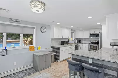 6 Edgewood Avenue, Port Jefferson, NY 11777 - Photo 14