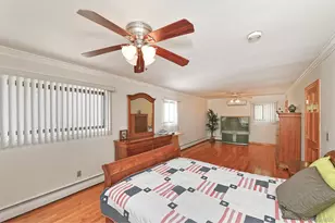 105 Roxton Rd, Plainview, NY 11803 - Photo 12