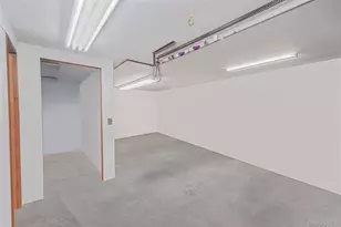 14 Garden Ct, Bay Shore, NY 11706 - Photo 28