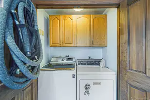 14 Garden Ct, Bay Shore, NY 11706 - Photo 26