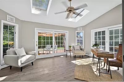 11 Foster Lane, Westbury, NY 11590 - Photo 14