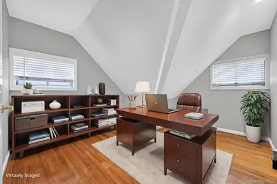 11 Foster Lane, Westbury, NY 11590 - Photo 22