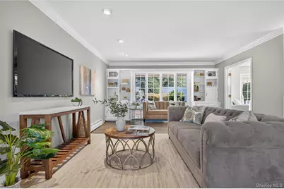 11 Foster Lane, Westbury, NY 11590 - Photo 6