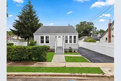 549 Emerson Avenue, Baldwin, NY 11510 - Photo 2