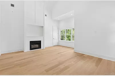 69 Halsey Street, Southampton, NY 11968 - Photo 12