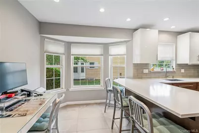 154 Hidden Ridge Drive, Syosset, NY 11791 - Photo 12