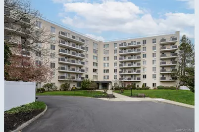 135 Post Avenue #5T, Westbury, NY 11590 - Photo 2