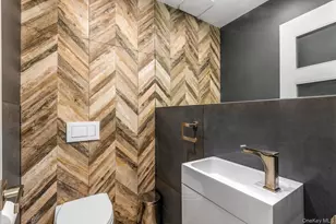 61-18 56th Dr, Maspeth, NY 11378 - Photo 8